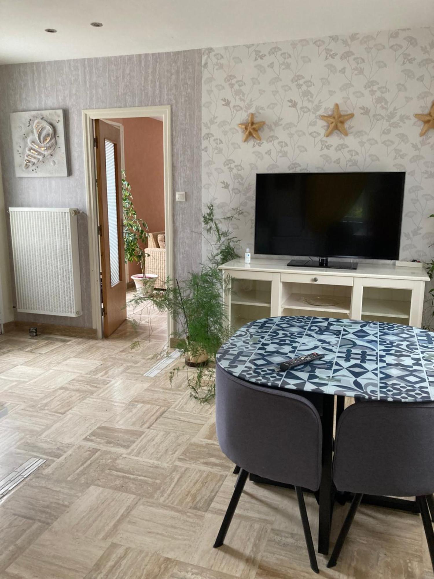 Loue Chambre Chez L Habitant Acces A La Cuisine A 10 Mn Des Plages Ploeven Exterior foto
